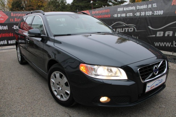 Volvo V70 2.0 D [D4] Momentum Geartronic /B�r/N...